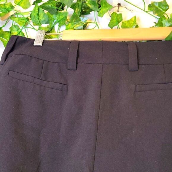 B. Works. Byer California. Classy Shorts. Size 13. EUC - Picture 5 of 8